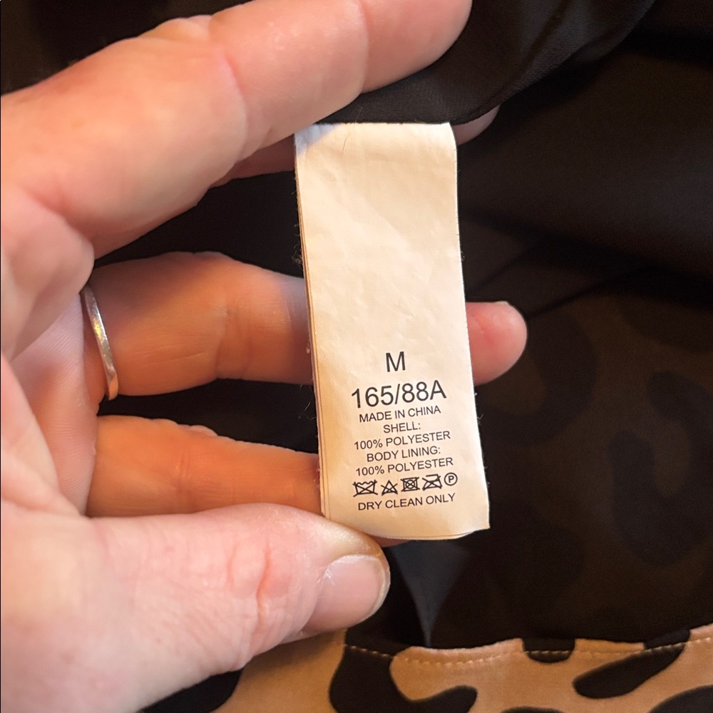 Kate Spade Tan Leopard Print long sleeve Blouse - Picture 11 of 15